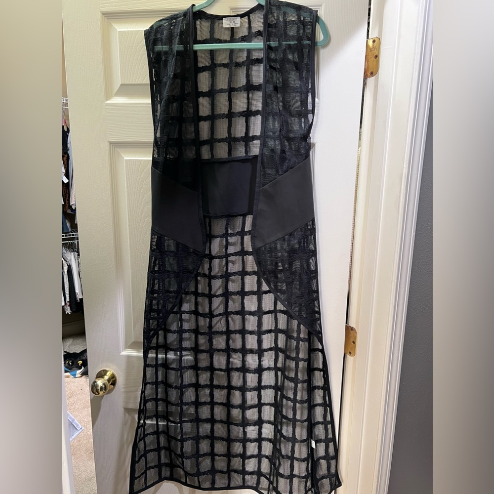 Long sleeveless kimono